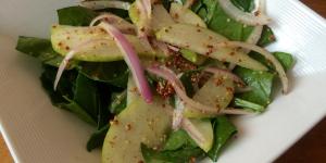 Receita de Salada de espinafre e pera