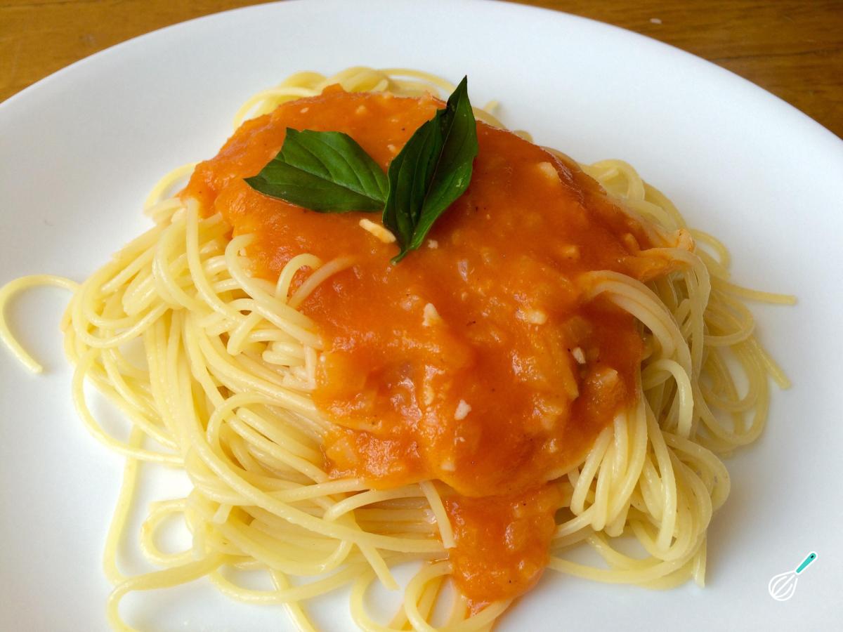 Receita de Macarrão ao molho napolitano