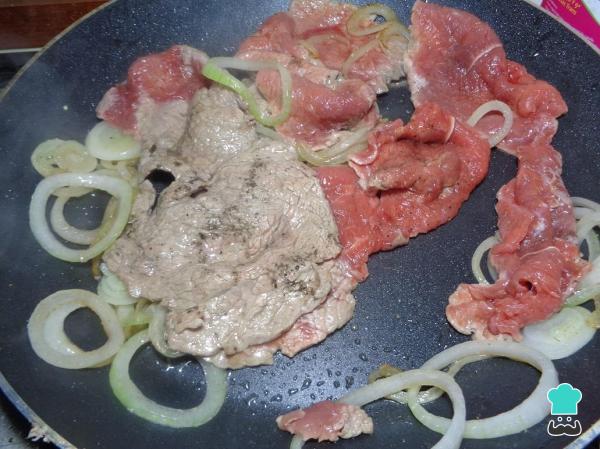 Receita de Bife com molho de tomate - Passo 7