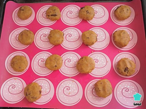 Receita de Biscoito de aveia com chocolate - Passo 6